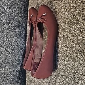 Dexflex comfort Maroon flats